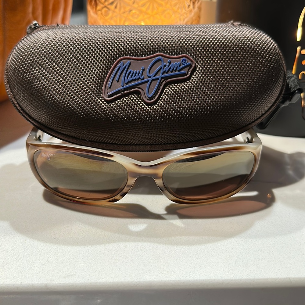Maui Jim sunglasses with case